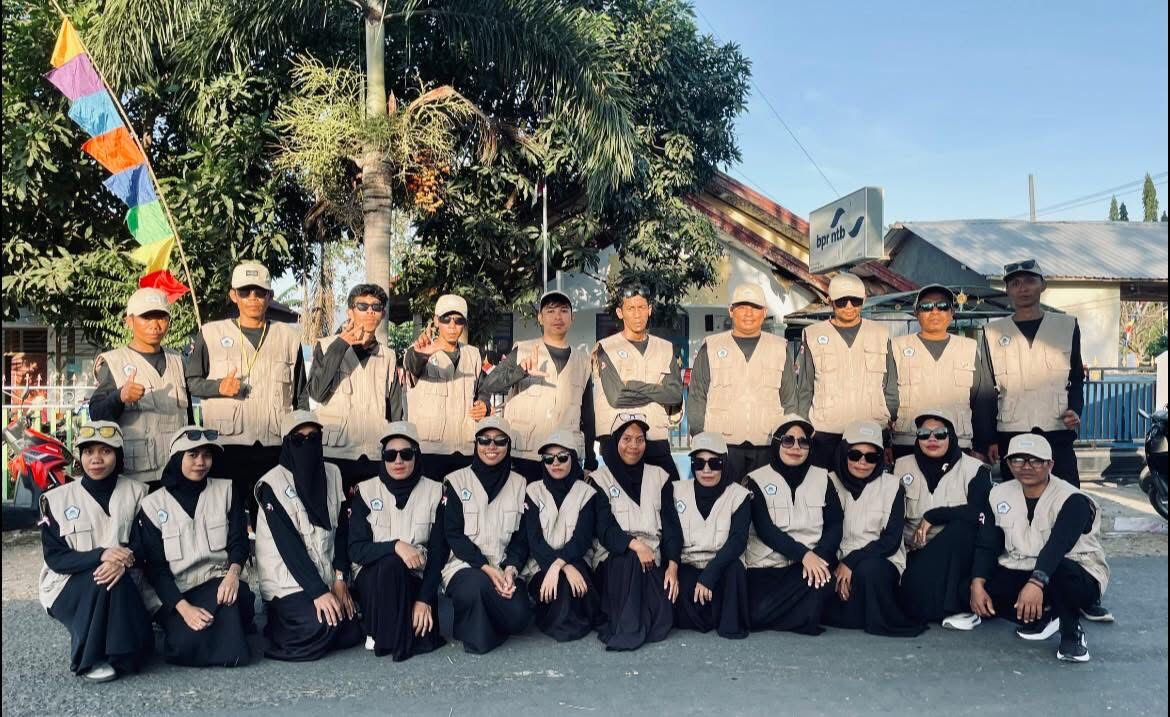 Guru SLB Mutmainnah Soromandi Meriahkan HUT RI ke-80 dengan Kegiatan Gerak Jalan